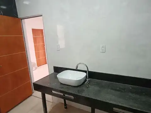Casa 3 ambientes con 2 baños