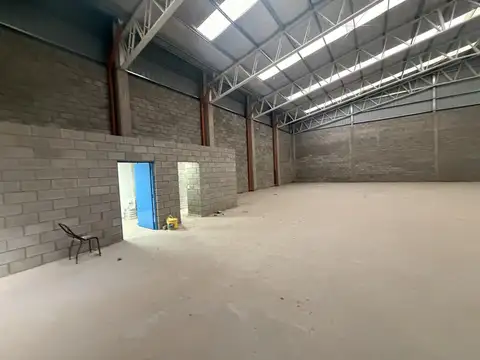 Galpon en Venta 40  mts Fondo