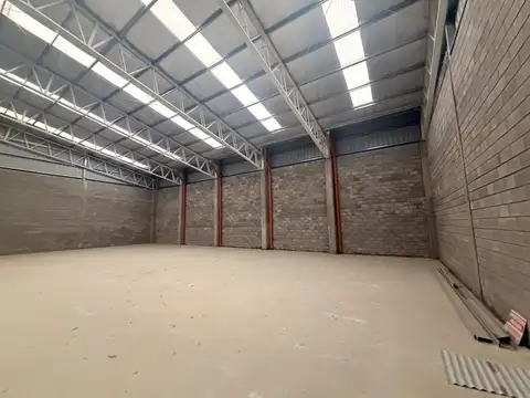Galpon en Venta en La Reja, USD 550.000