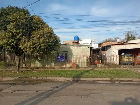 Carlos Tejedor 700