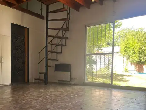 VENTA QUINTA CASA 2AMB+ DPTO MONOAMB-PILETA-MORENO