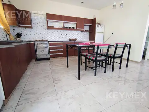 Casa 2 ambientes con 1 baño