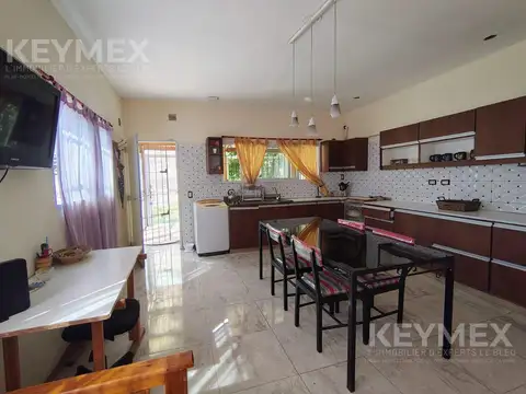 Venta casa en San Miguel 3 amb/jardon/cochera/quincho F.J.Oro 3800