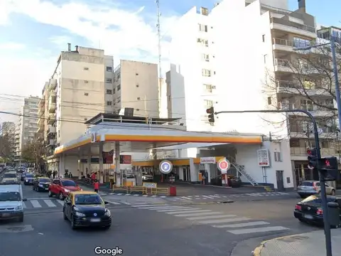 Terreno para 5500 m2 con salida a 2 calles a 1 cuadra de Av Cordoba y a 5 de Av Pueyrredon