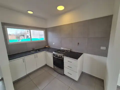 Casa en Alquiler al Este