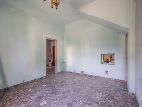 Venta Casa a Refaccionar y Dpto a Terminar Lanús Este