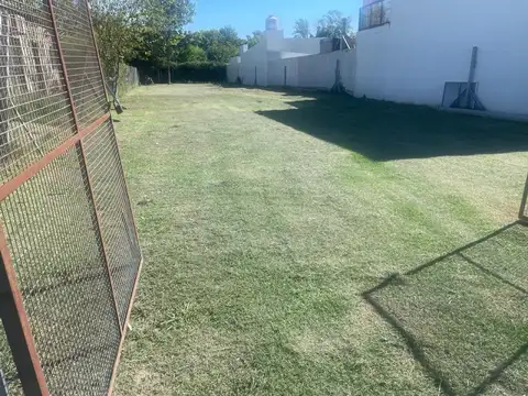 Terreno - Lisandro Olmos Etcheverry