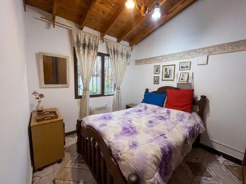 Casa 6 ambientes con 1 baño