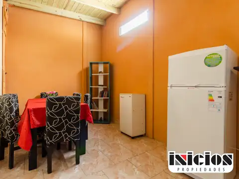 Casa 2 ambientes con 1 baño