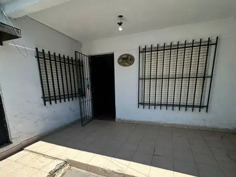 CARLOS CASARES 4500