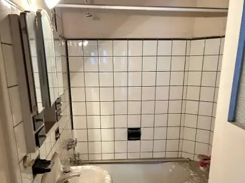 Casa / Lote En Nueva Córdoba - Calle Perú Y Obispo Trejo
