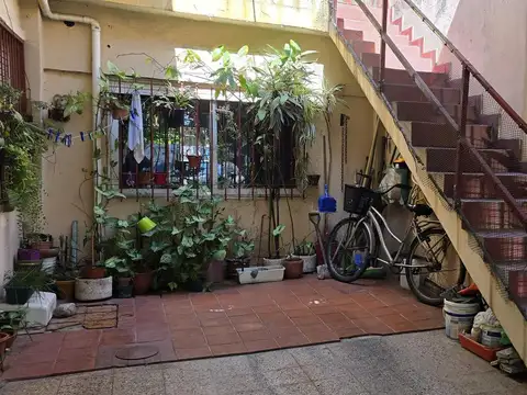 Washington  al 3700 E/Manuel García y Rafael Obligado