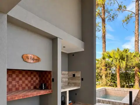 Casa en Venta en El Pinar Country Club, USD 360.000