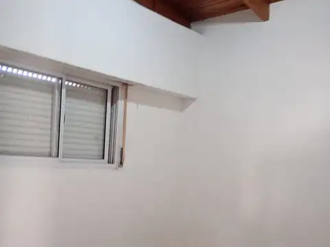 Departamento en Alquiler en Los Hornos, $ 580.000