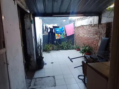 Casa 6 ambientes con 1 baño