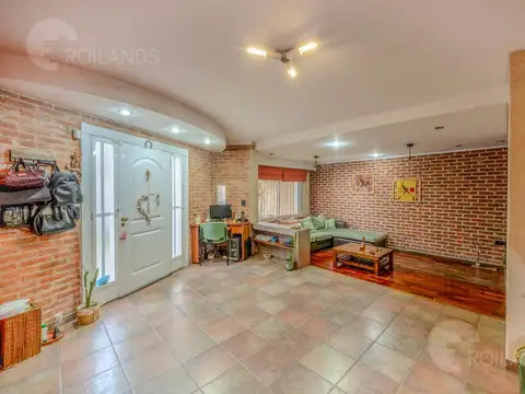 Casa en Venta en El Palomar, USD 230.000