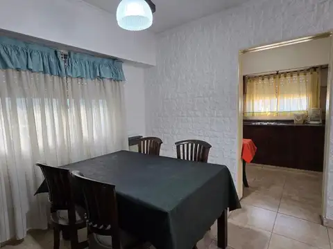 Depto Tipo Casa en Alquiler de 2 dormitorios
