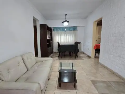 Casa dos dormitorios amueblada alquiler Ituzaingo norte