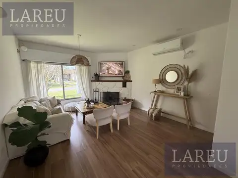 Casa 6 ambientes con 5 baños