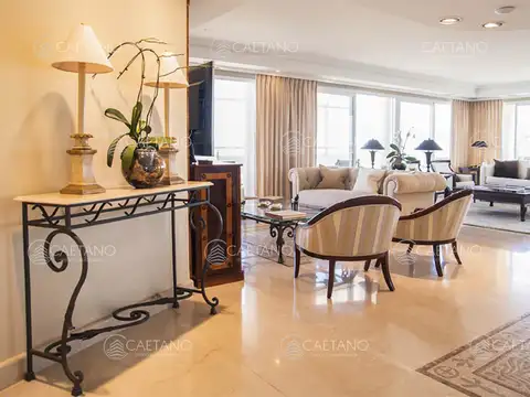 Departamento en Venta en Playa Mansa, USD 3.900.000