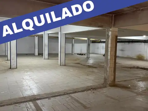 Depósito de 533 m2 cubiertos en Florida