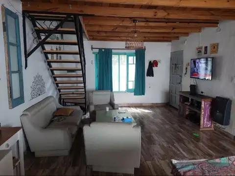 Depto Tipo Casa en Venta de 5 ambientes