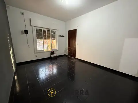 Depto Tipo Casa en Alquiler de 3 ambientes
