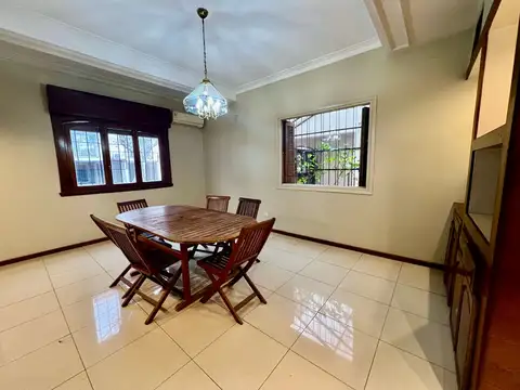 venta casa cuatro dormitorios doble cochera