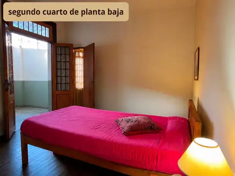 CASA EN DOS PLANTAS-TERRAZA-  FLORES-APTO CREDITO