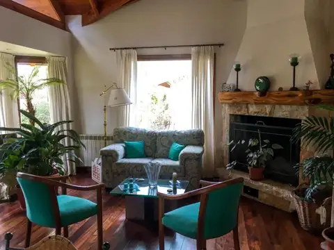 Casa en venta de 4 ambientes en Bariloche