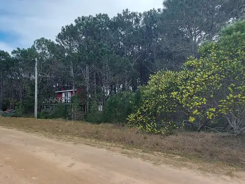 Terreno en Venta en La Pedrera, USD 33.000