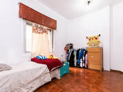 Casa 16 ambientes con 6 baños