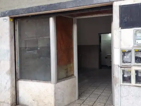 Varela 5000, Piso 0