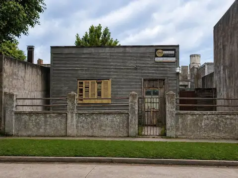 Casa en Venta en Berisso [Cod: 1-13639017084115]