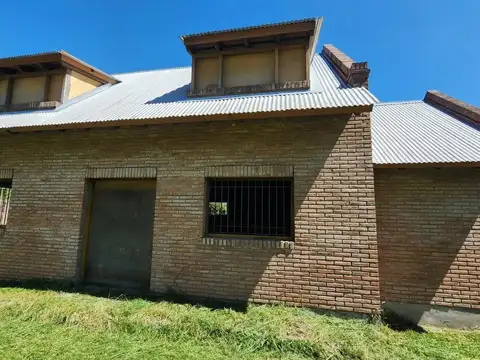 Casa 3 ambientes con 2 baños