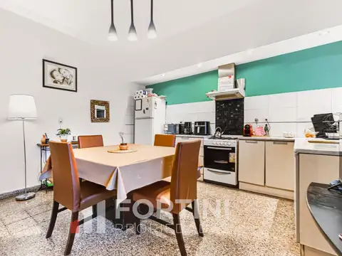 Venta Casa 3 ambientes centro Villa Ballester