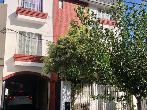 Departamento en venta c/ cochera en Ramos Mejía