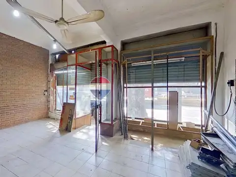 Local Comercial - Excelente ubicación