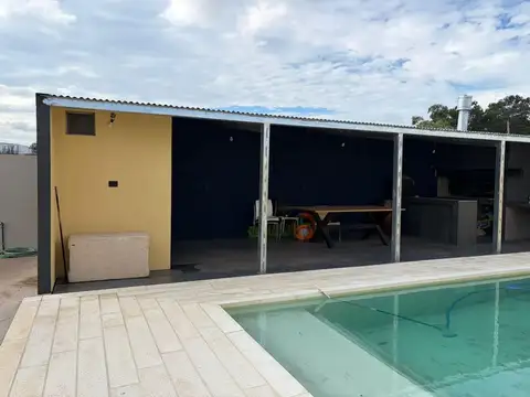 Casa en Venta en Granadero Baigorria, USD 45.000