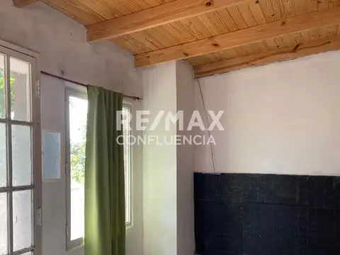 Casa 5 ambientes con 1 baño