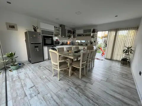 Casa en venta en Sicardi - 2 dormitorios