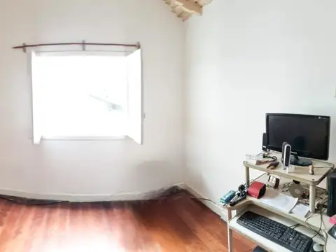 Casa en Alquiler con 1 cochera