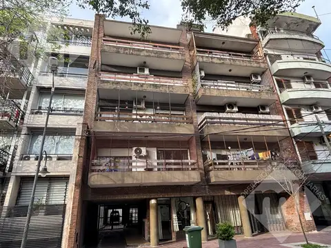 Avenida Peron al 200