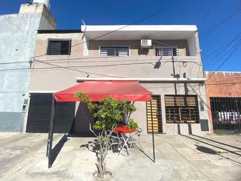 VENTA CASA MULTIFAMILIAR GARAGE Y PATIO . V. BOSCH