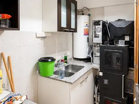 DEPARTAMENTO-OFICINA / APTO PROFESIONAL CON COCHERA