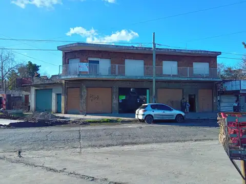 LOCALES CON VIVIENDA EN  VENTA EN GONZALEZ CATAN 