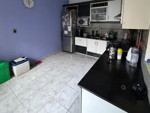 CASA 4 AMBIENTES + LOCAL