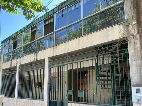 Depto Tipo Casa en Venta de 5 ambientes