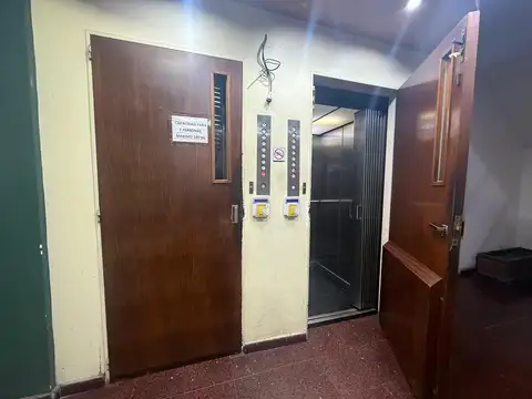 Oficina en Venta con 1 cochera