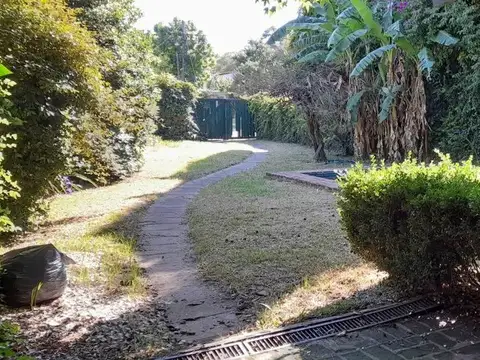 OPORTUNIDAD! VENTA CASA 4 AMB C/PILETA-BELLA VISTA